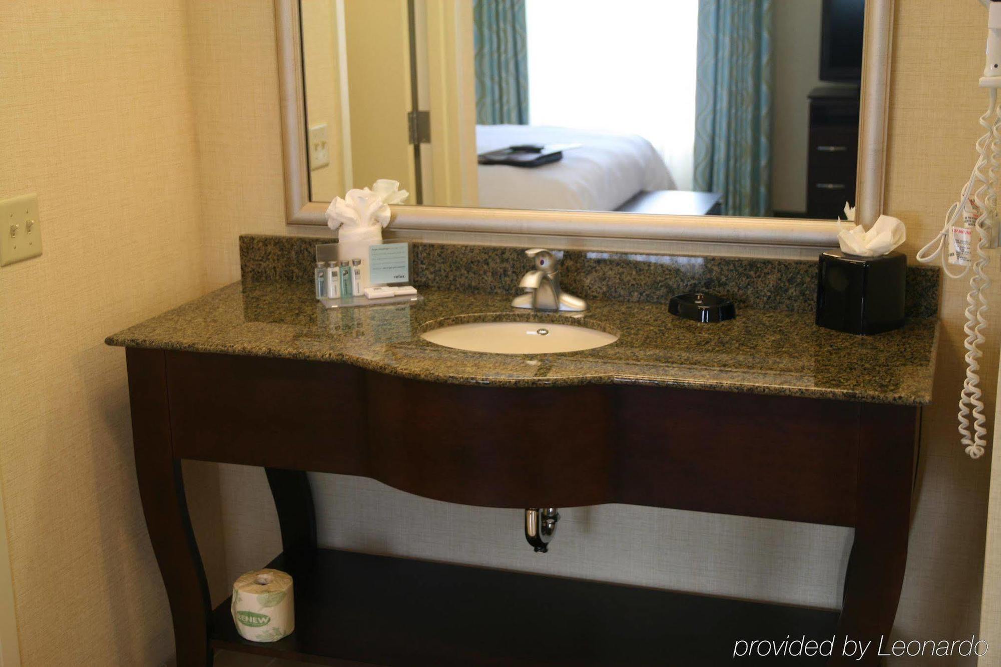 Hampton Inn&suites